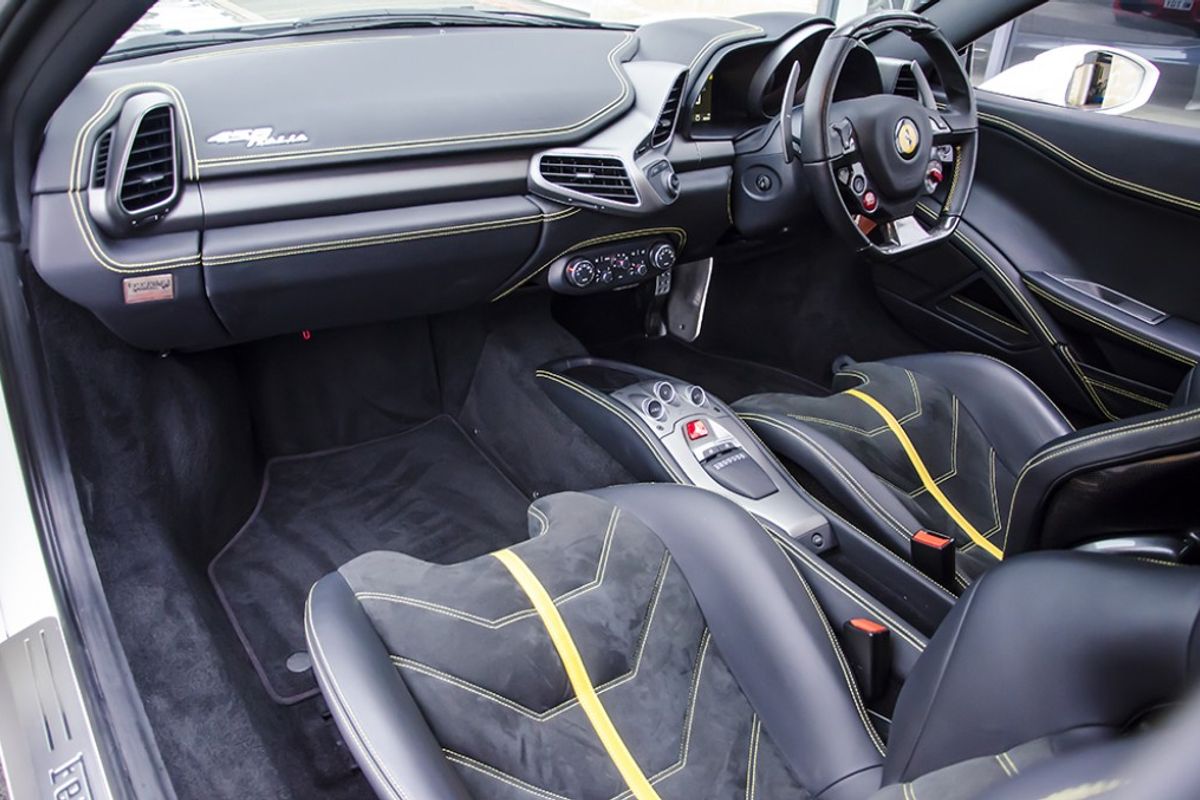 FERRARI 458 COUPE Italia Auto
