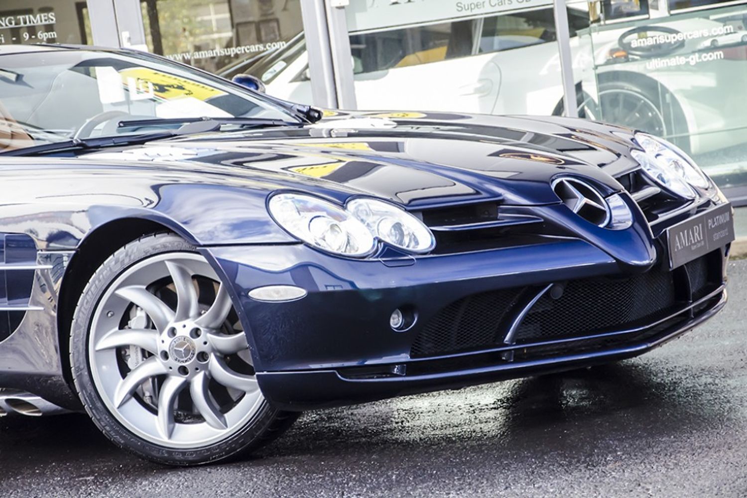 MERCEDES-BENZ McLaren SLR Roadster