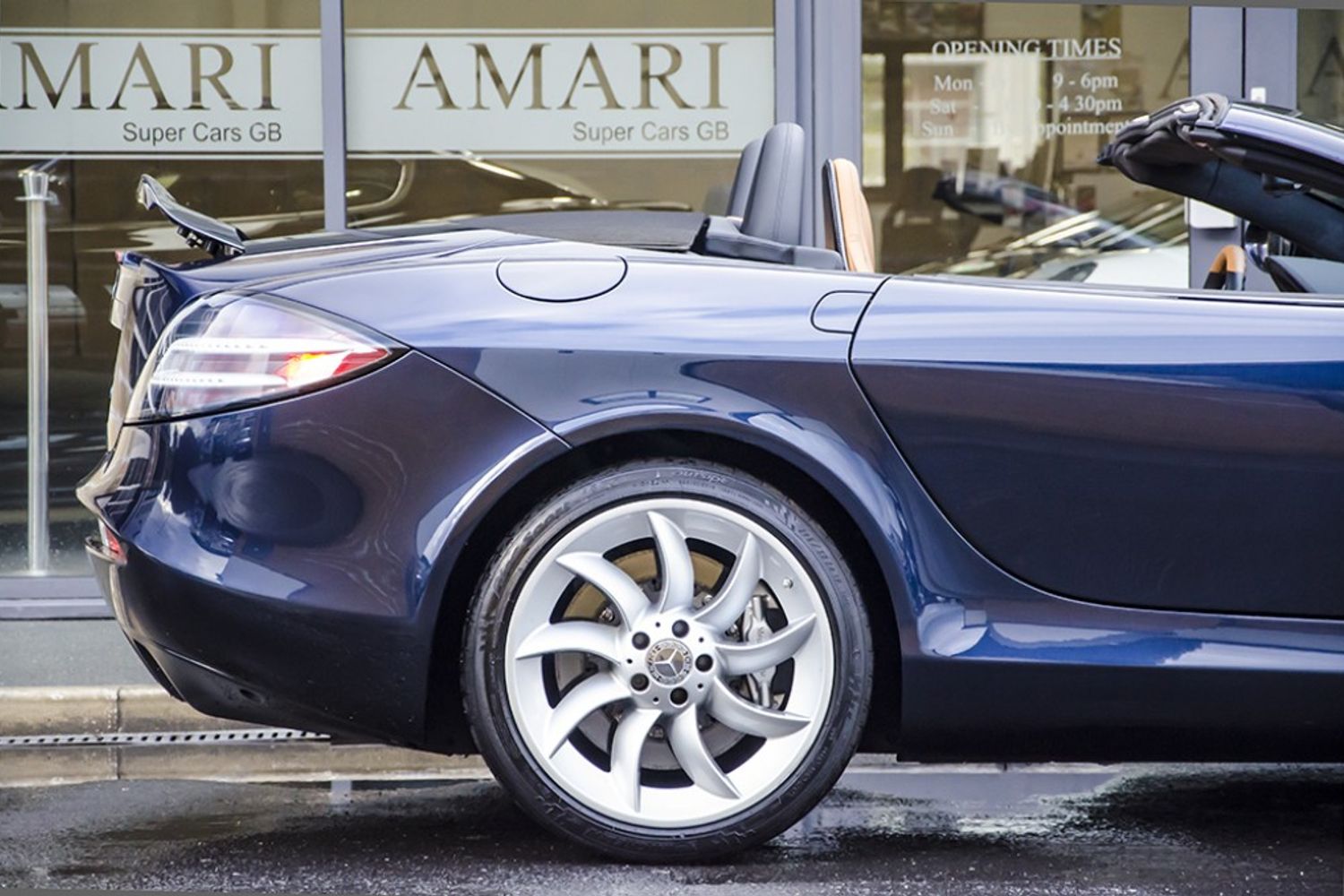 MERCEDES-BENZ McLaren SLR Roadster