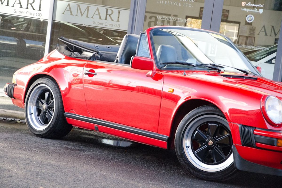 PORSCHE 911 Sports