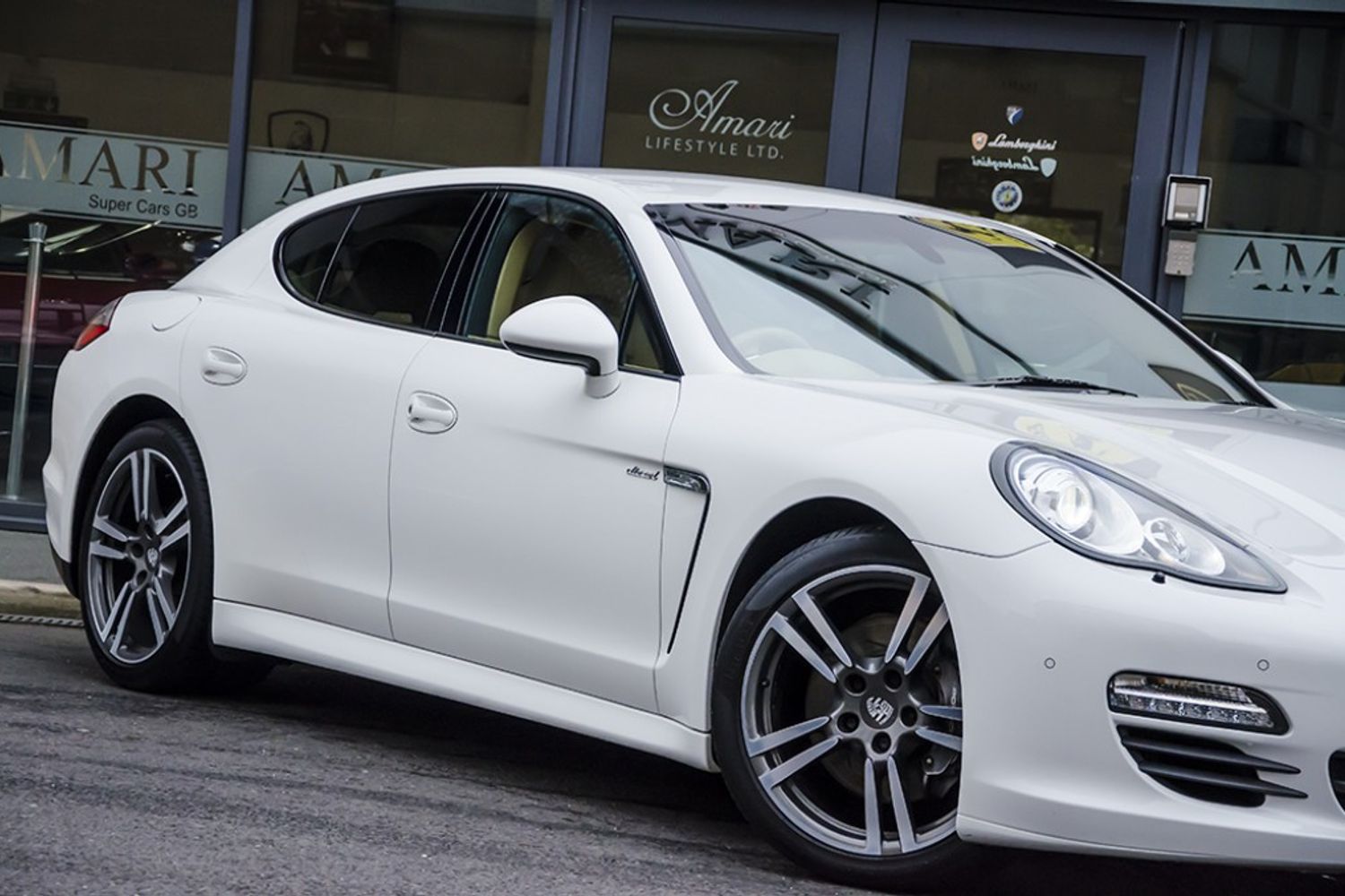 PORSCHE PANAMERA DIESEL SALOON 3.0 V6 Diesel Tiptronic S