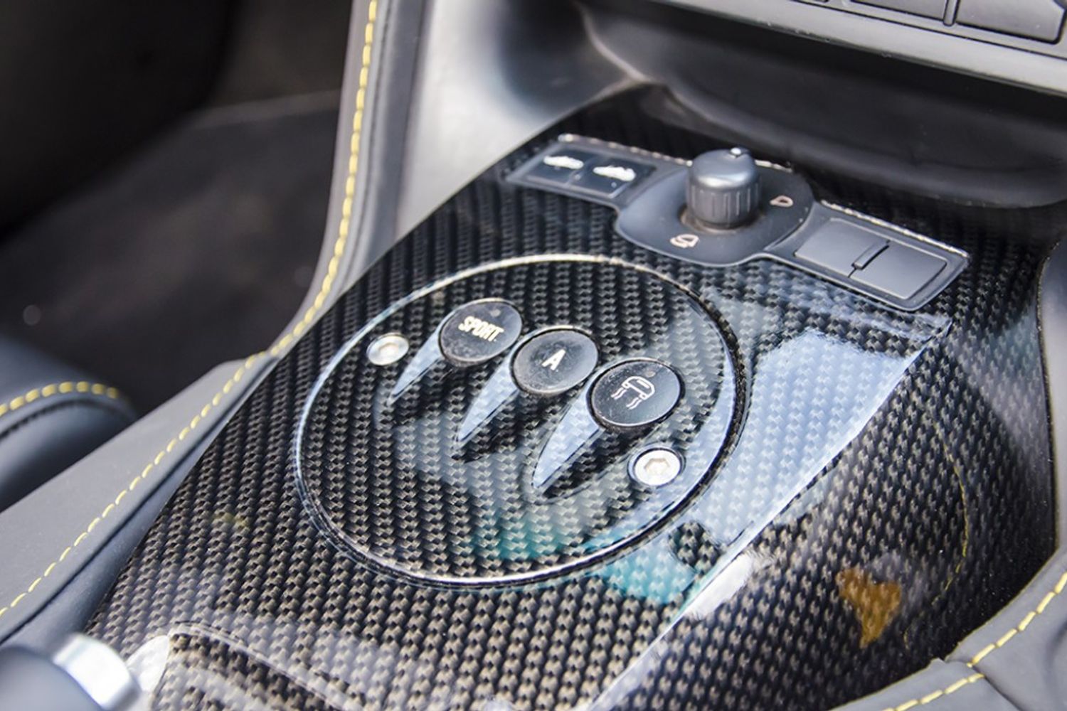 LAMBORGHINI Gallardo Invidia 560 Spyder