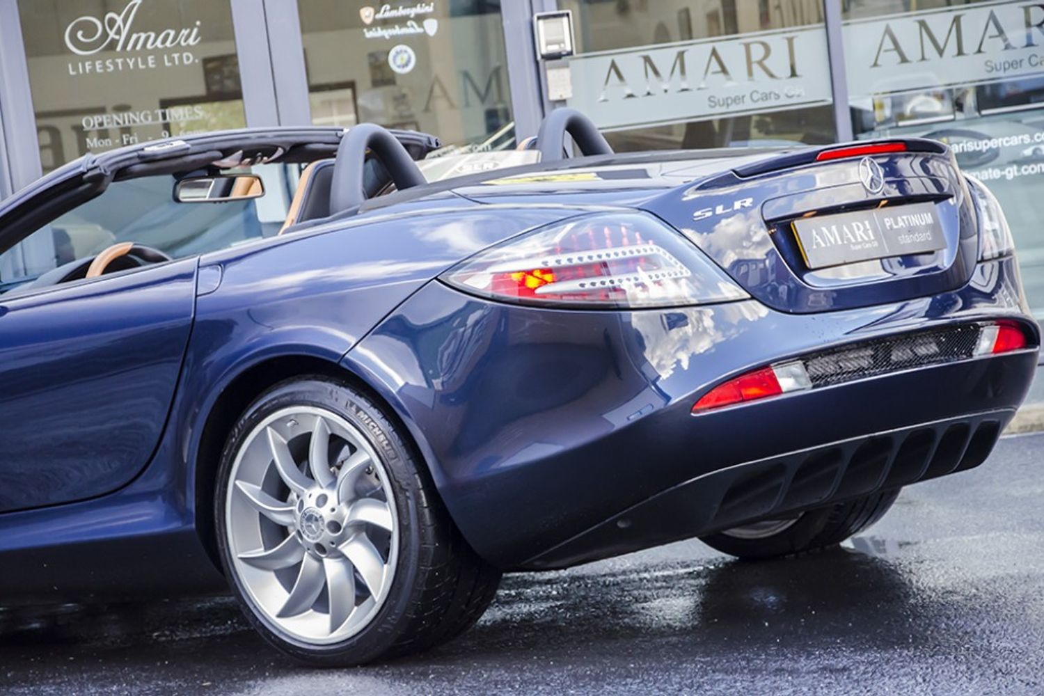 MERCEDES-BENZ McLaren SLR Roadster