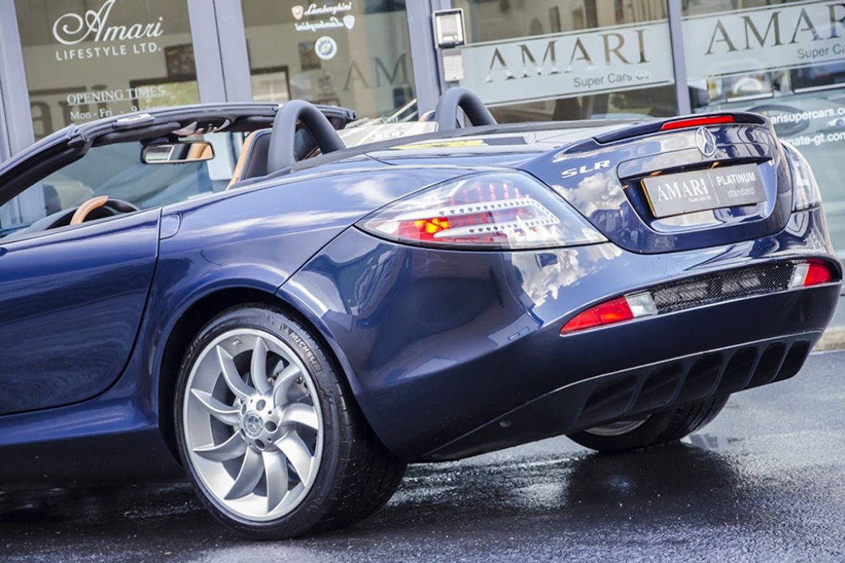 MERCEDES-BENZ McLaren SLR Roadster