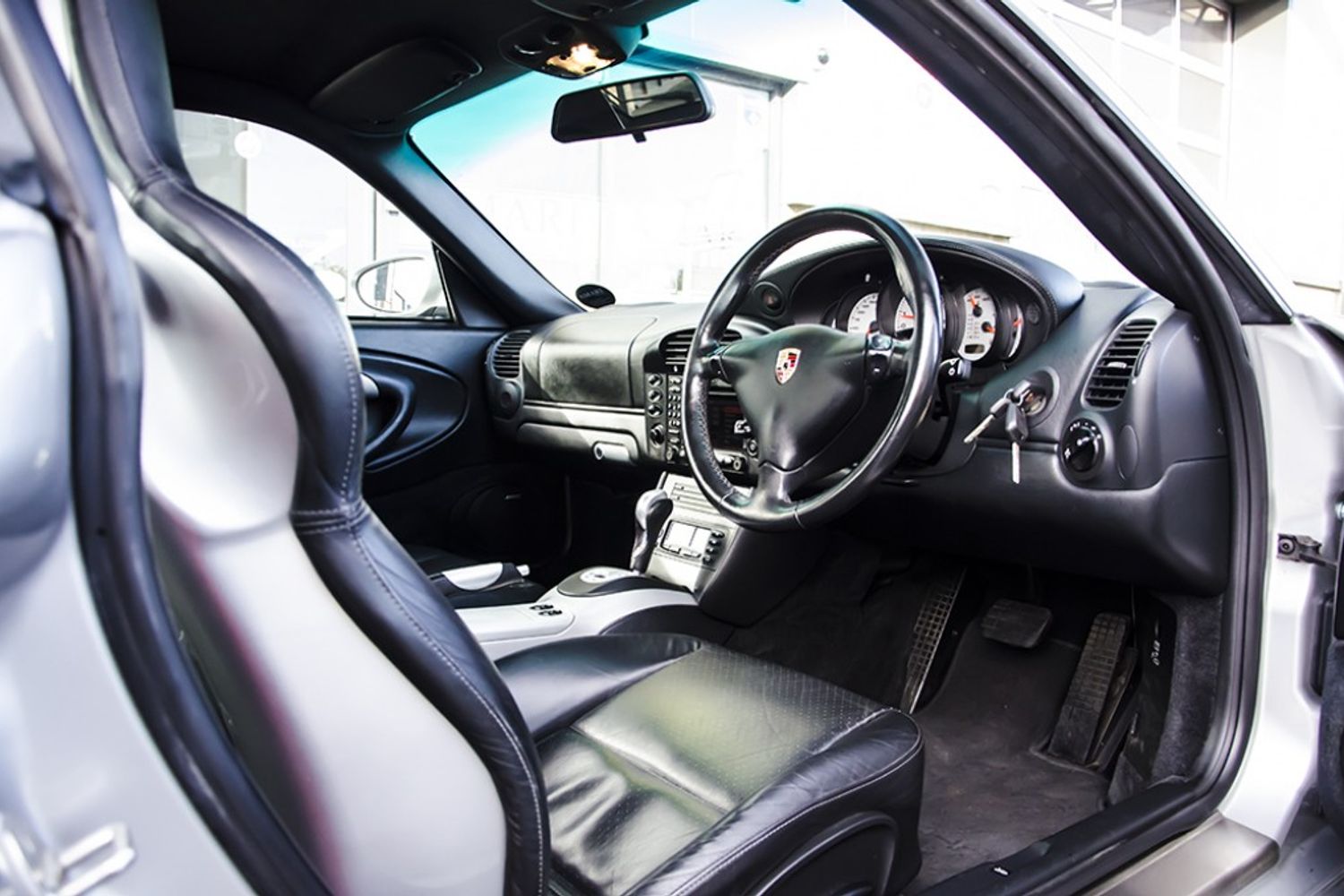 PORSCHE 911 [996] CARRERA 4 COUPE S Tiptronic S