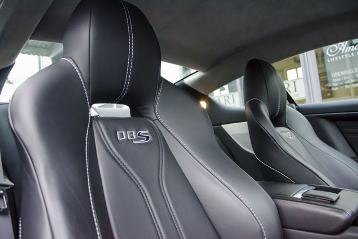 ASTON MARTIN DBS COUPE V12 Touchtronic Auto