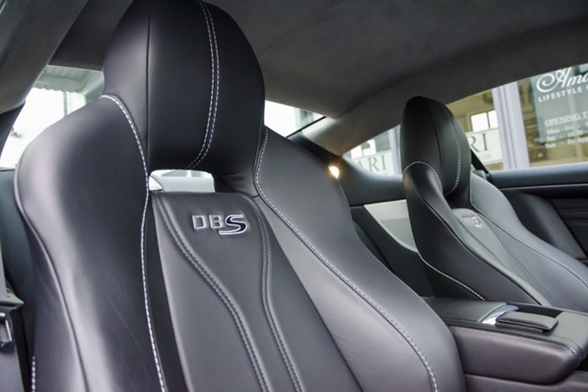 ASTON MARTIN DBS COUPE V12 Touchtronic Auto