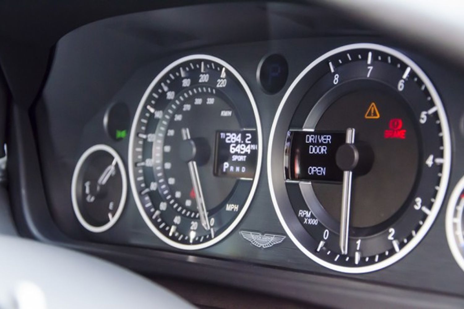 ASTON MARTIN DBS COUPE V12 Touchtronic Auto