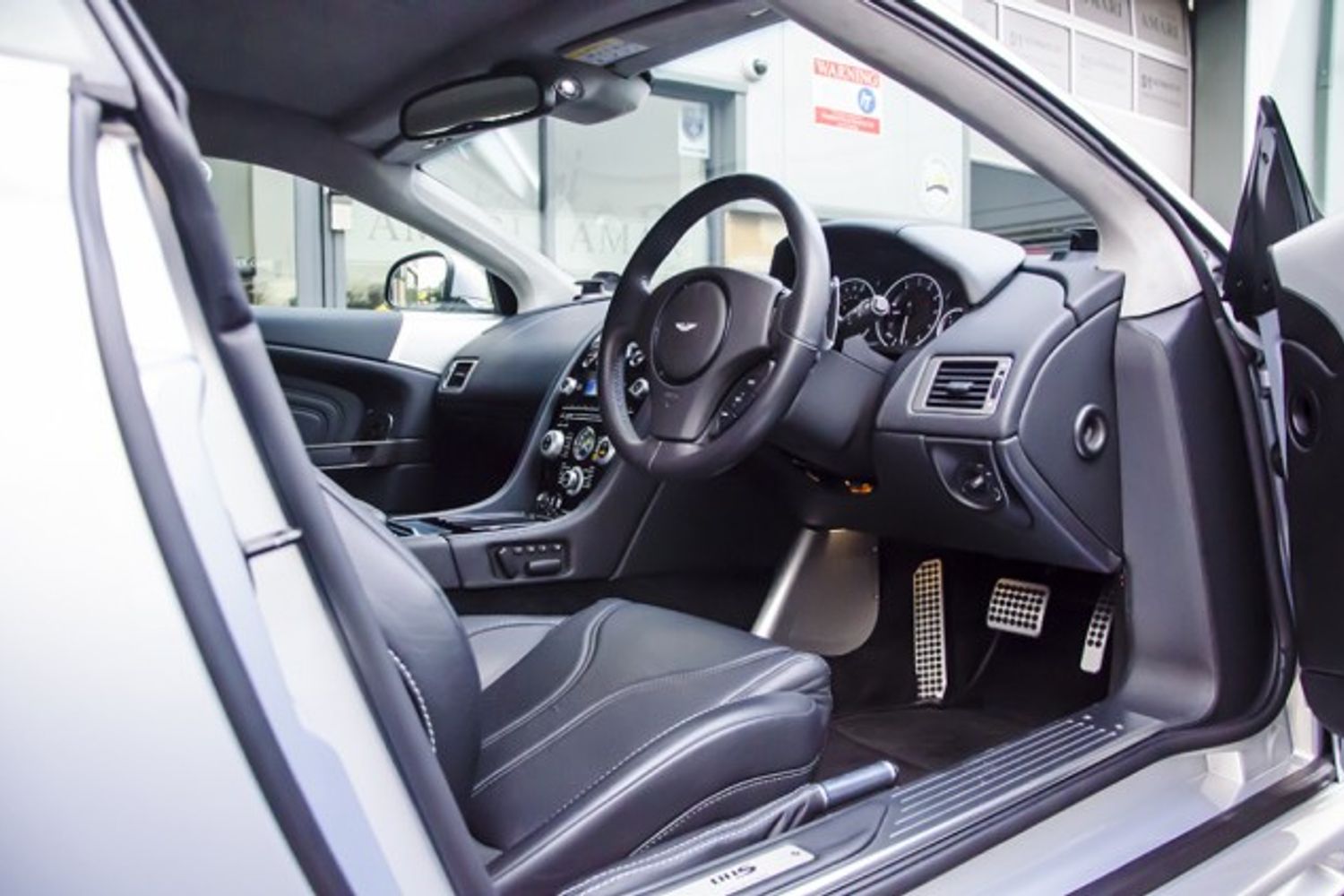 ASTON MARTIN DBS COUPE V12 Touchtronic Auto