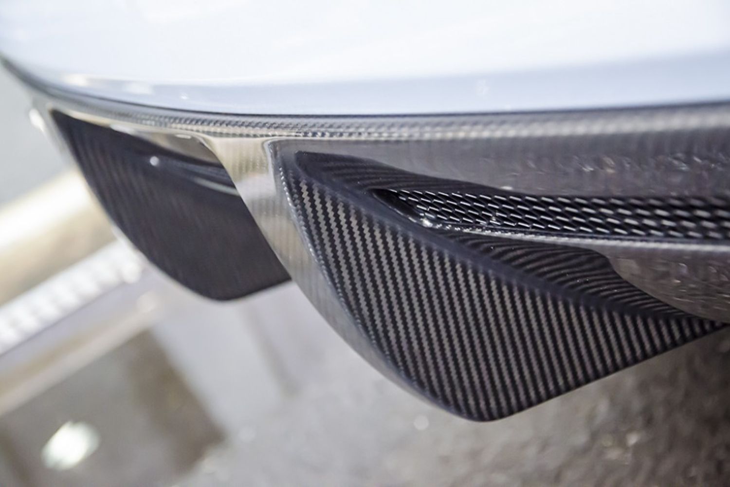 ASTON MARTIN DBS COUPE V12 Touchtronic Auto