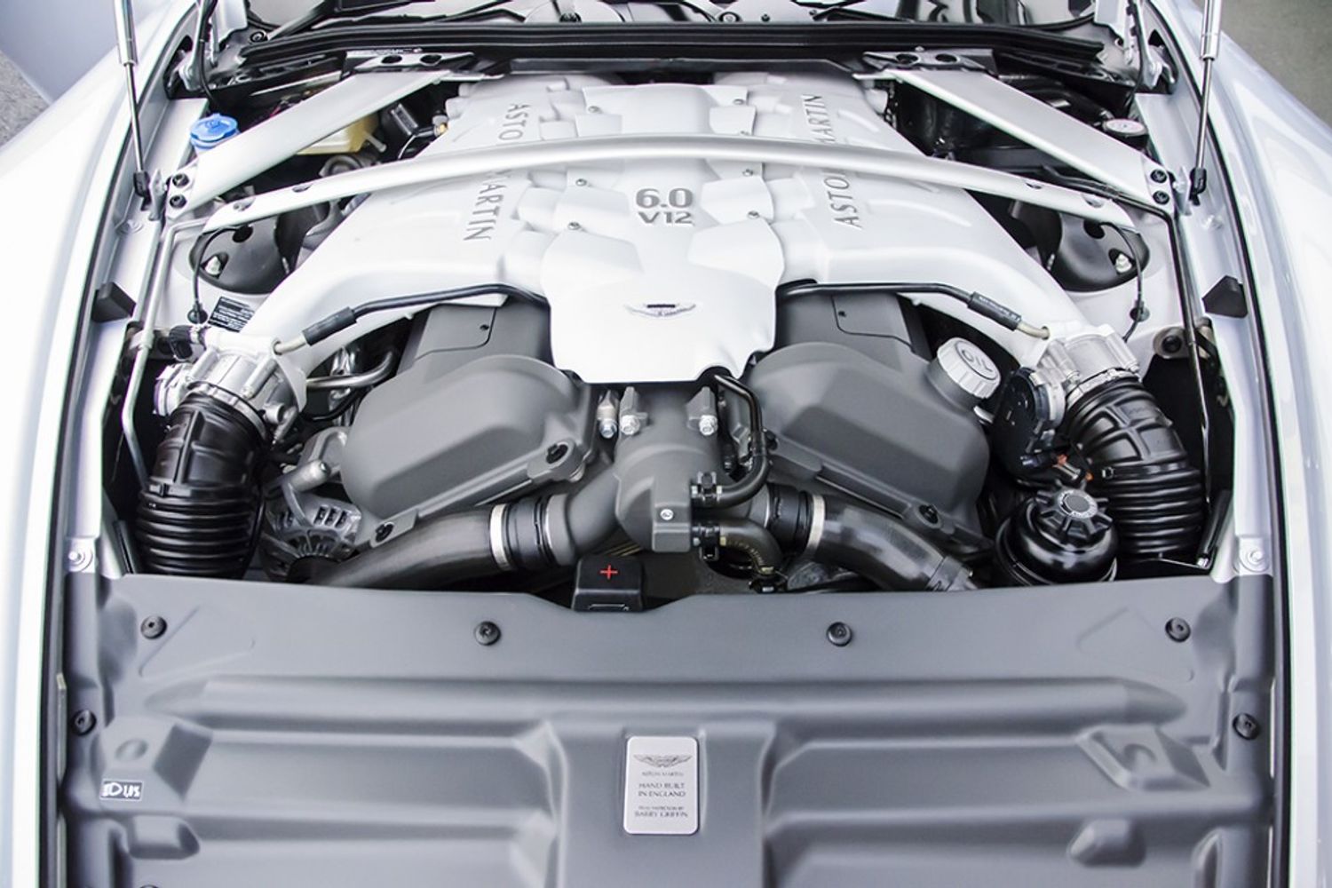ASTON MARTIN DBS COUPE V12 Touchtronic Auto