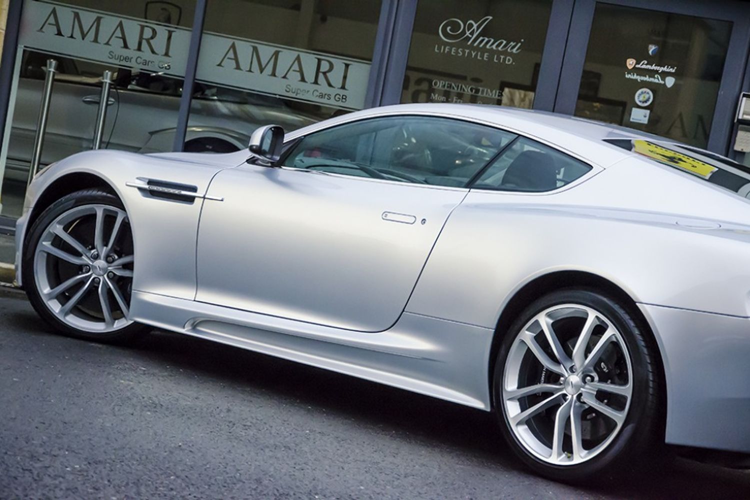 ASTON MARTIN DBS COUPE V12 Touchtronic Auto