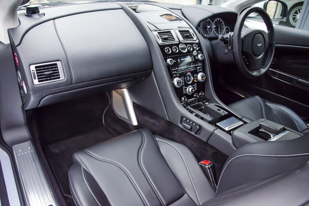 ASTON MARTIN DBS COUPE V12 Touchtronic Auto