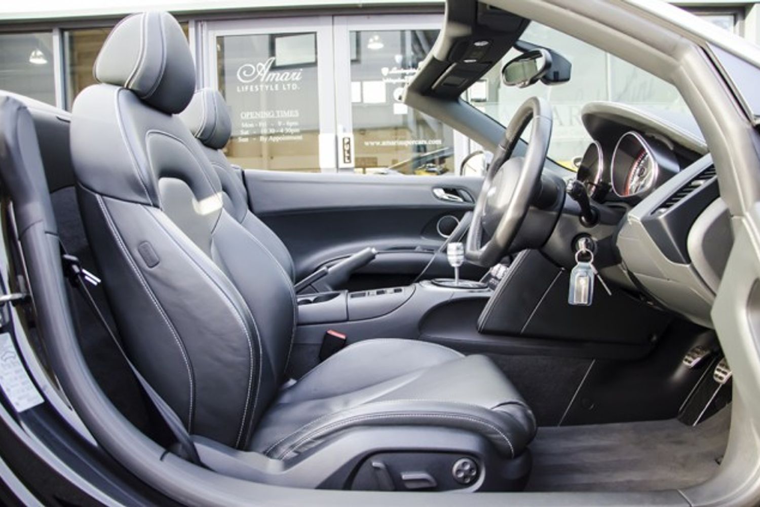 AUDI R8 SPYDER 5.2 FSI Quattro