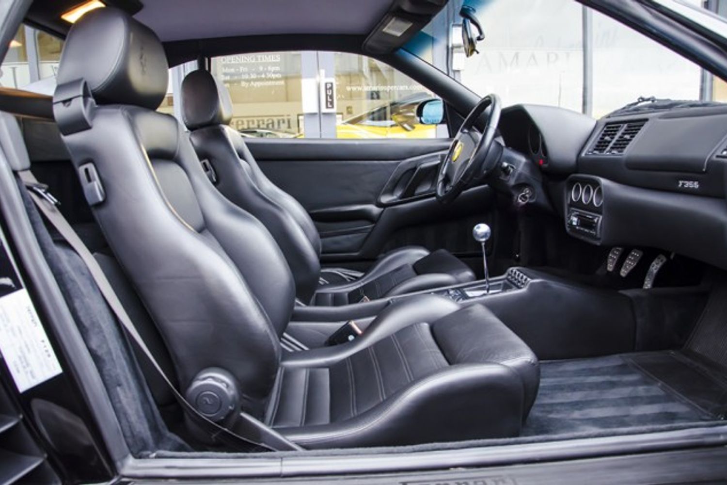 FERRARI F355 COUPE Berlinetta