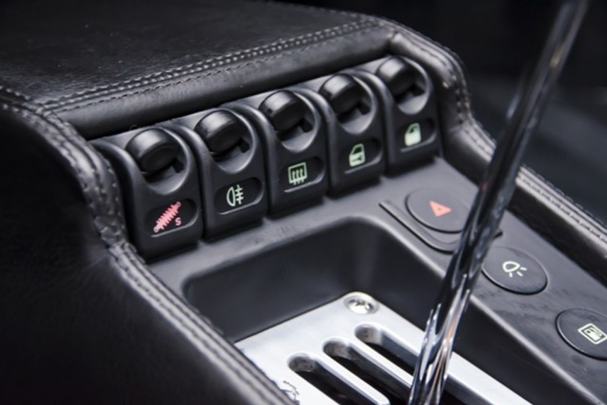 FERRARI F355 COUPE Berlinetta