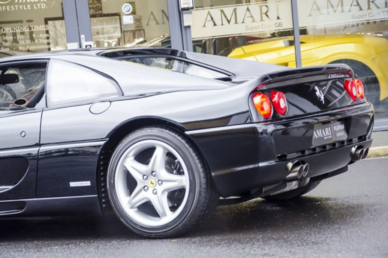 FERRARI F355 COUPE Berlinetta