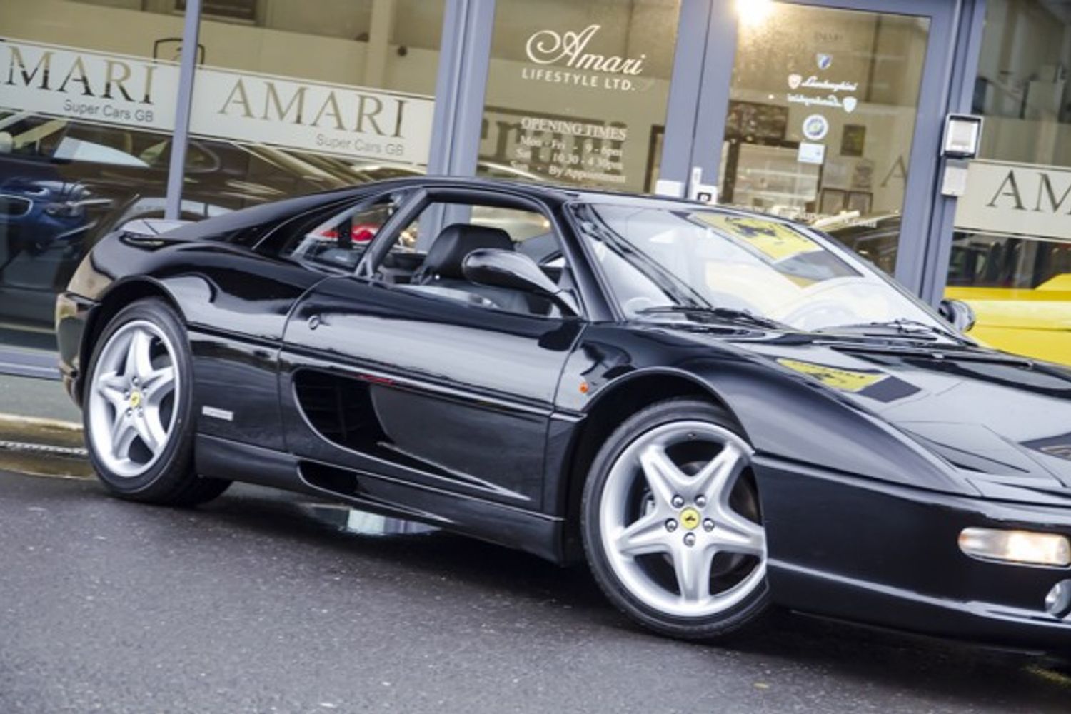 FERRARI F355 COUPE Berlinetta