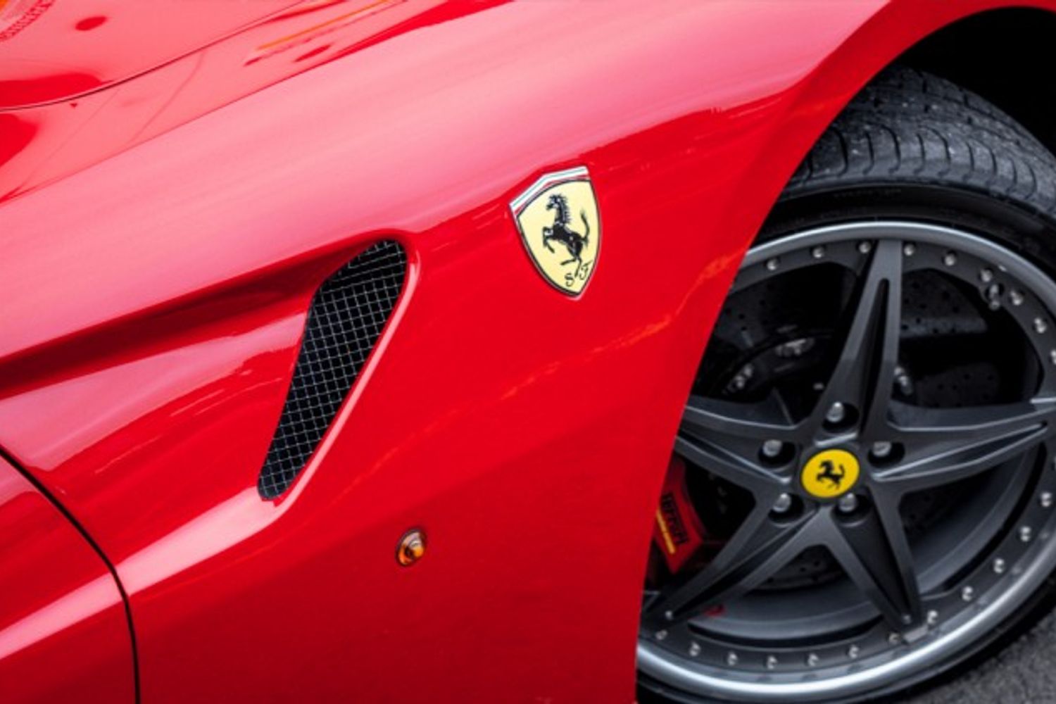 FERRARI 599 HGTE F1