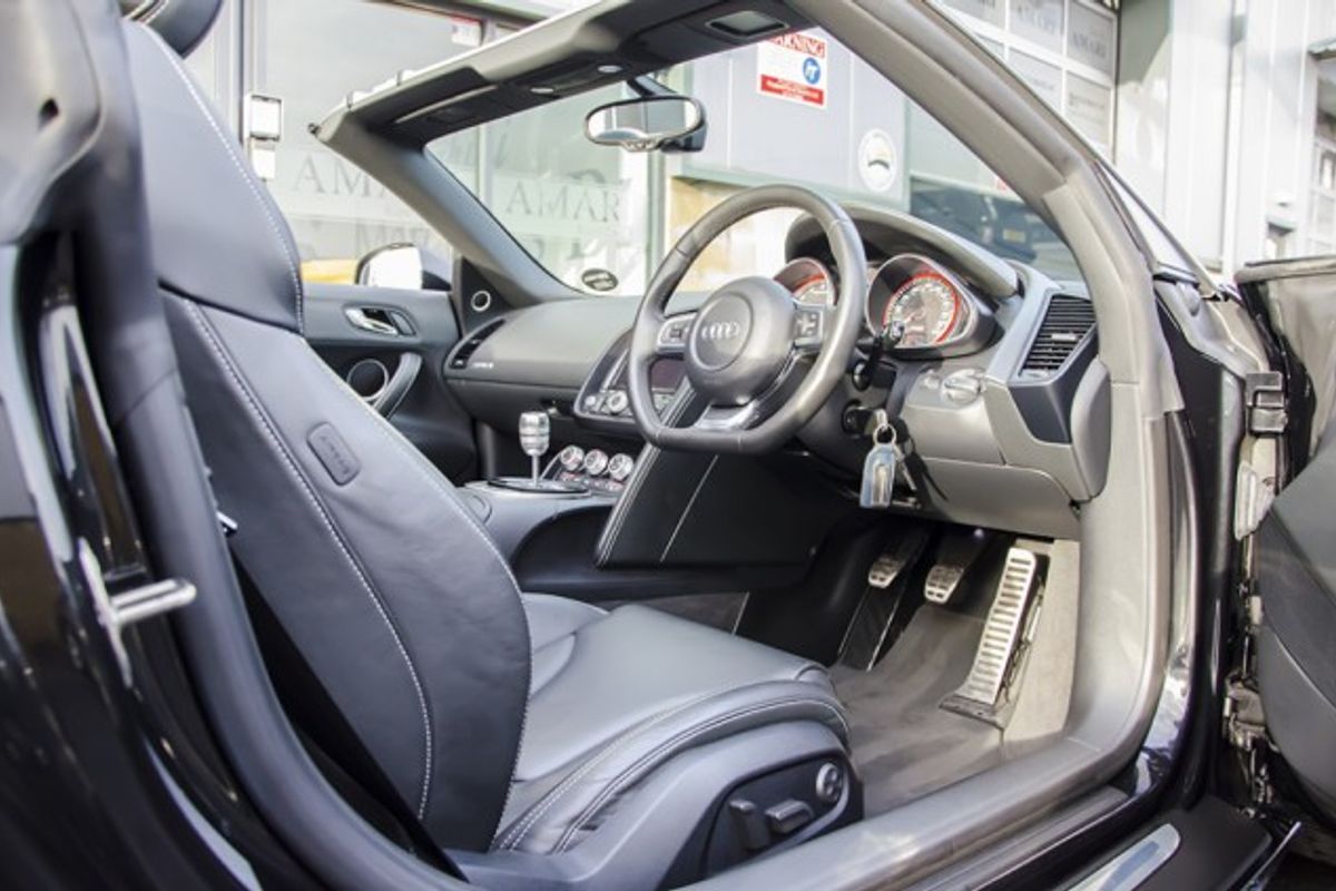 AUDI R8 SPYDER 5.2 FSI Quattro