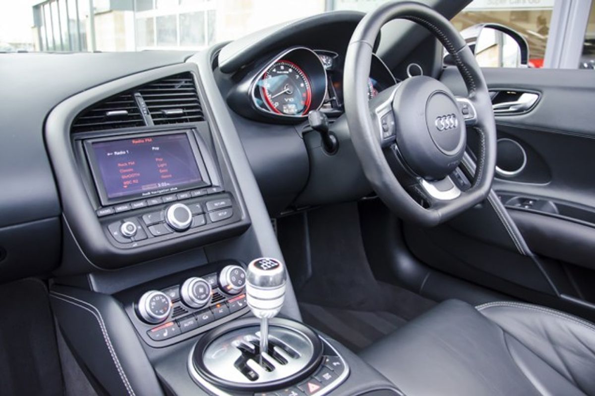 AUDI R8 SPYDER 5.2 FSI Quattro