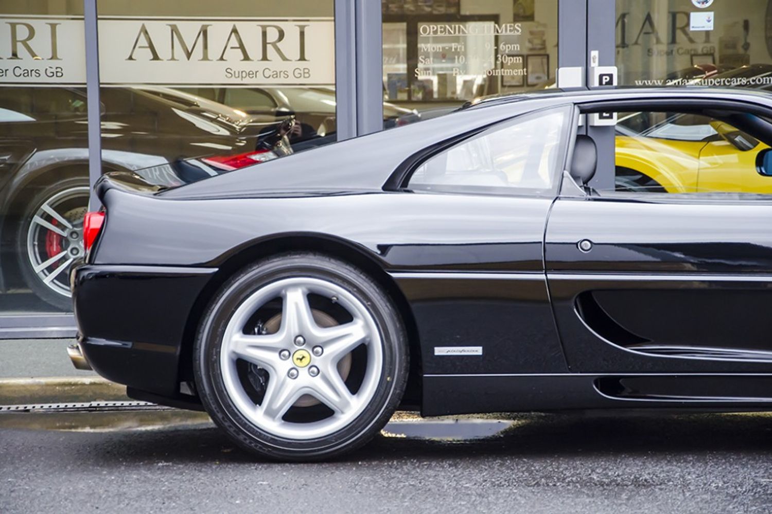 FERRARI F355 COUPE Berlinetta