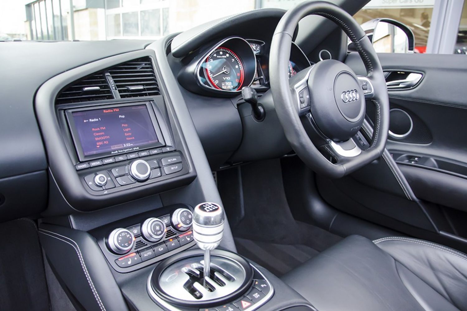 AUDI R8 SPYDER 5.2 FSI Quattro