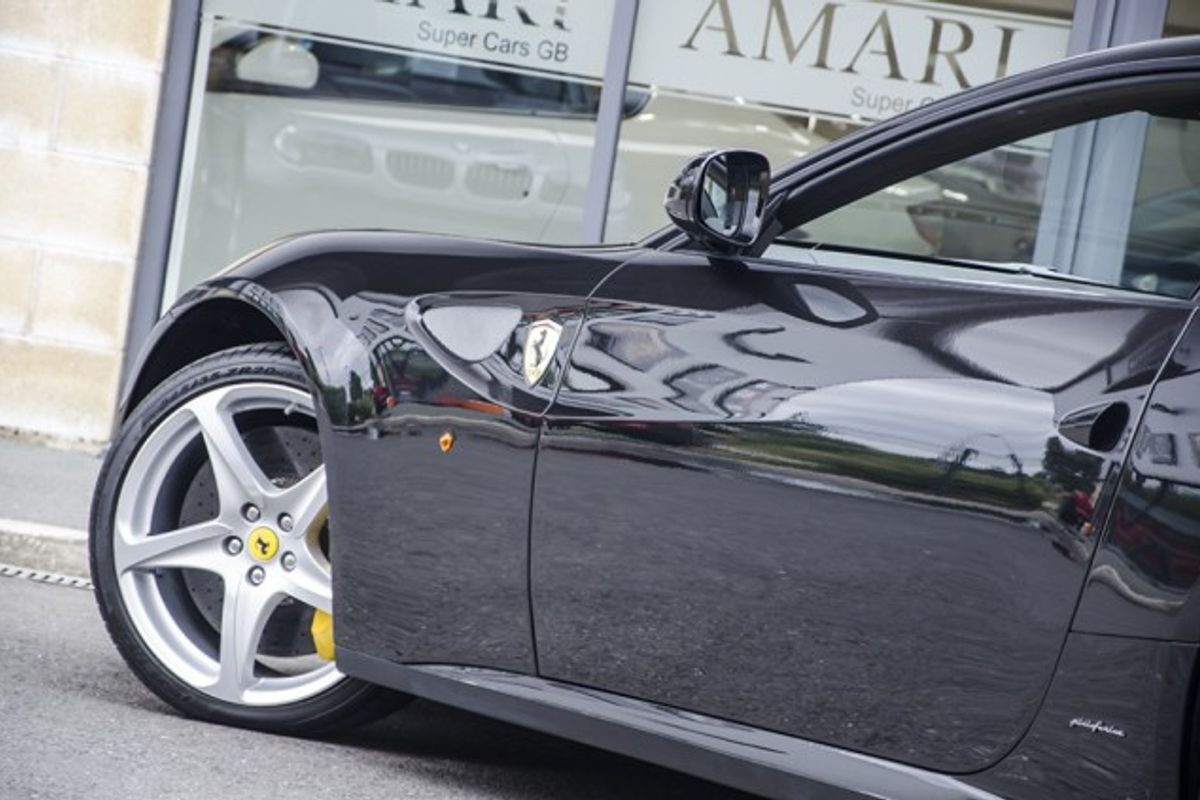 FERRARI FF COUPE 2dr Auto