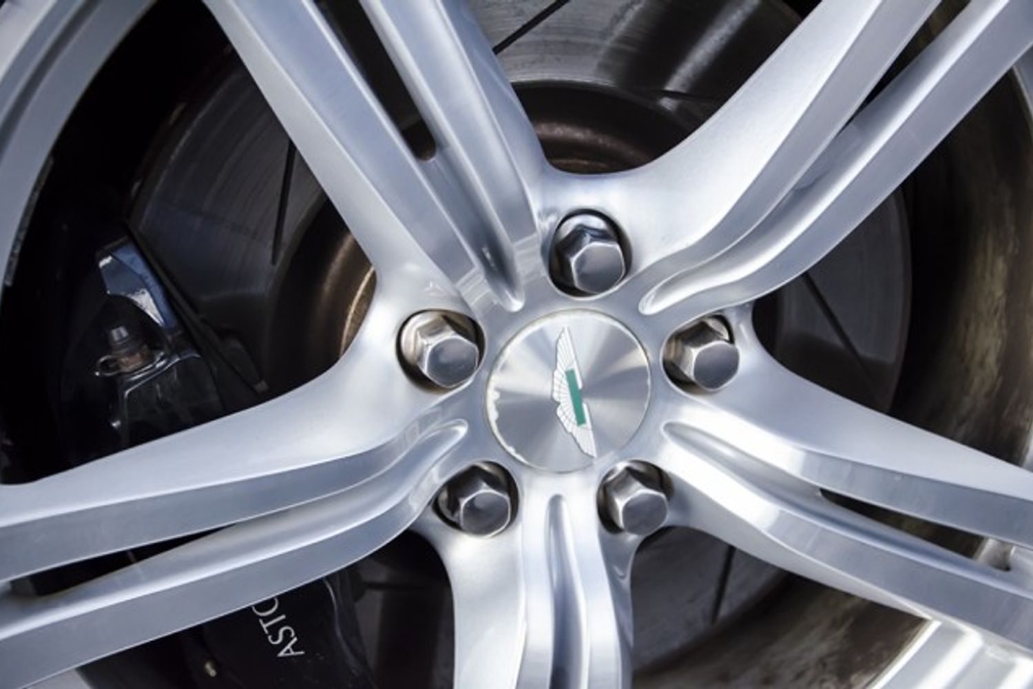 ASTON MARTIN DB9 COUPE V12 Touchtronic Auto