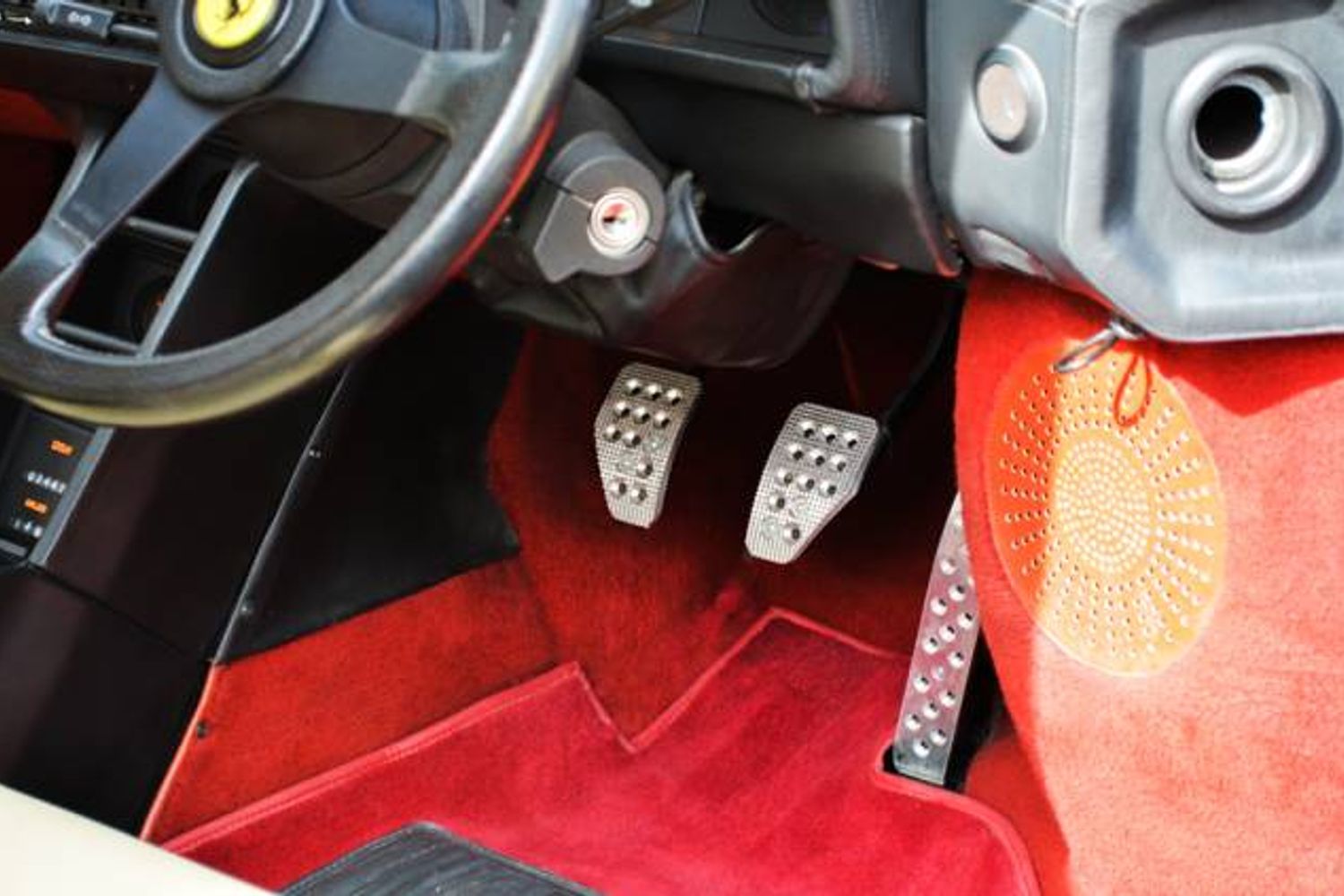 FERRARI Testarossa