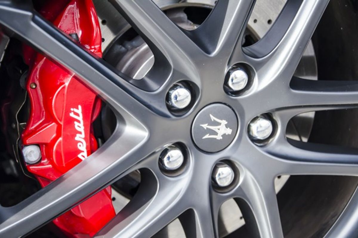 MASERATI GRANCABRIO CONVERTIBLE V8 MC MC Shift