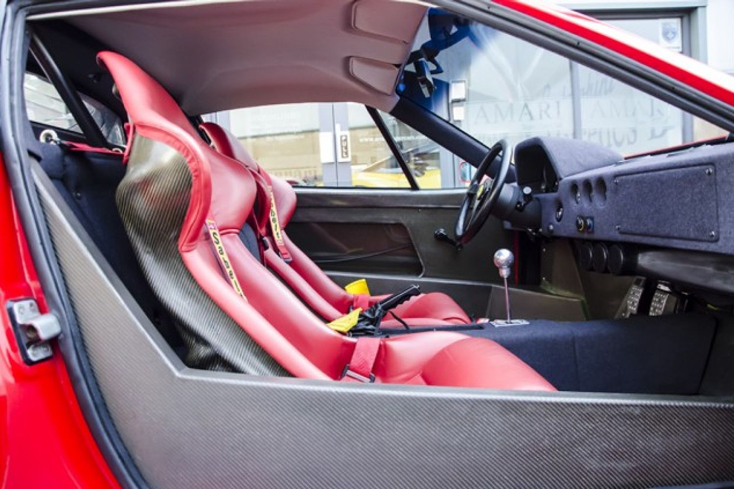 FERRARI F40 COUPE 2dr