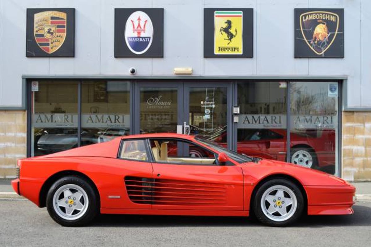 FERRARI Testarossa