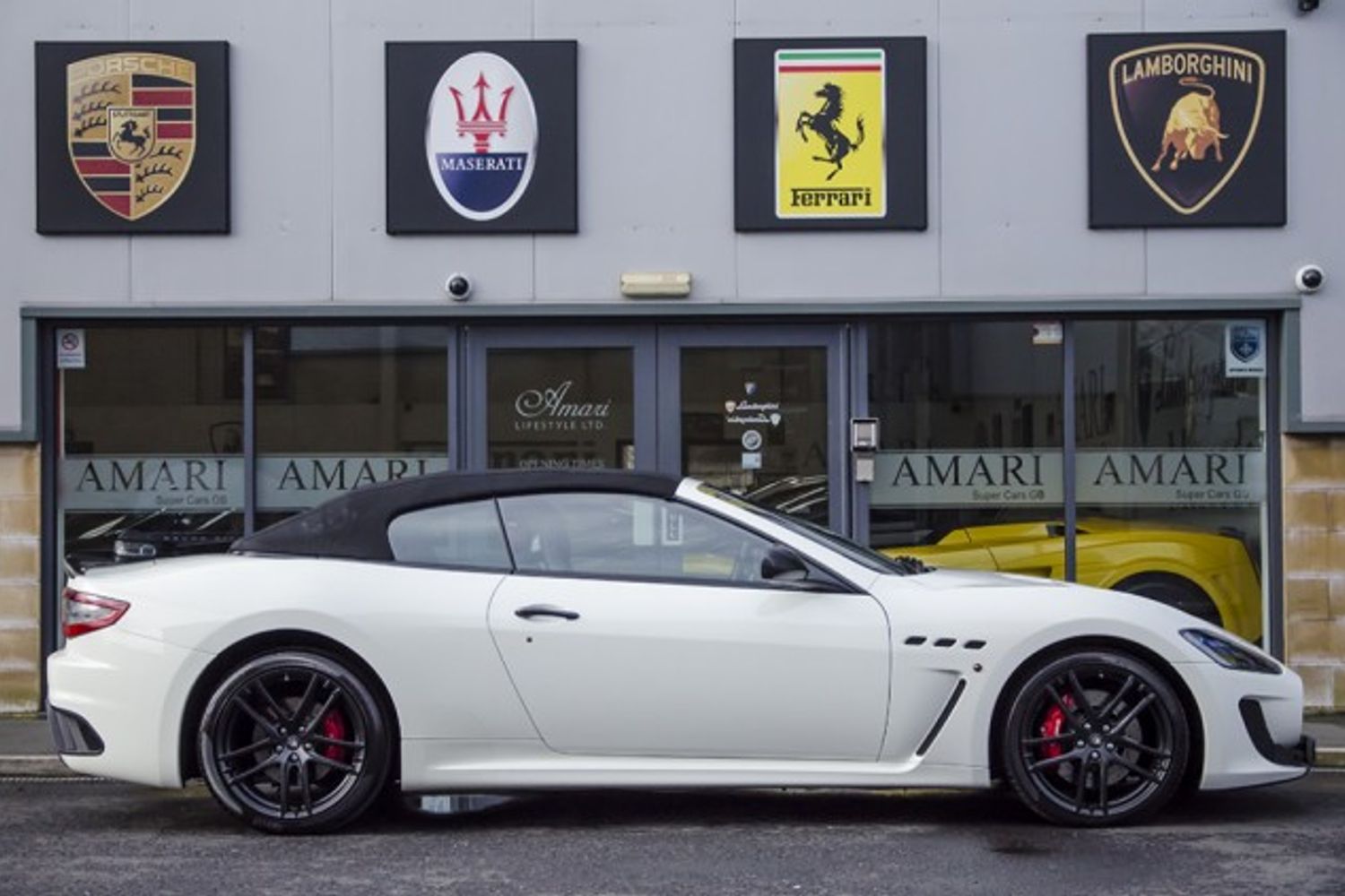 MASERATI GRANCABRIO CONVERTIBLE V8 MC MC Shift