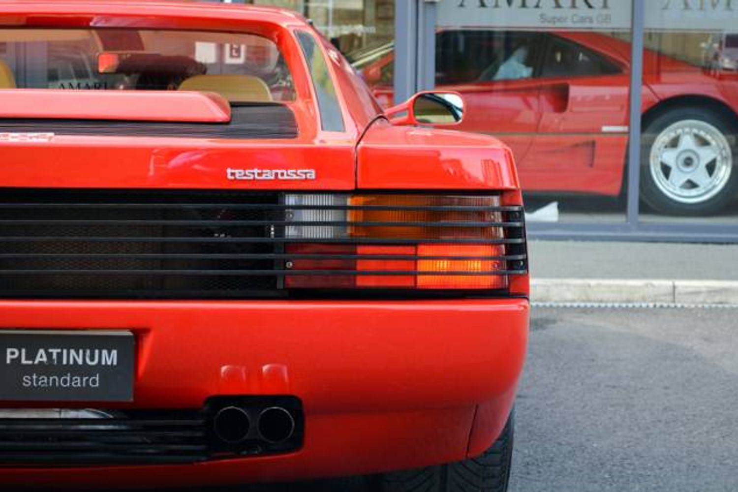FERRARI Testarossa