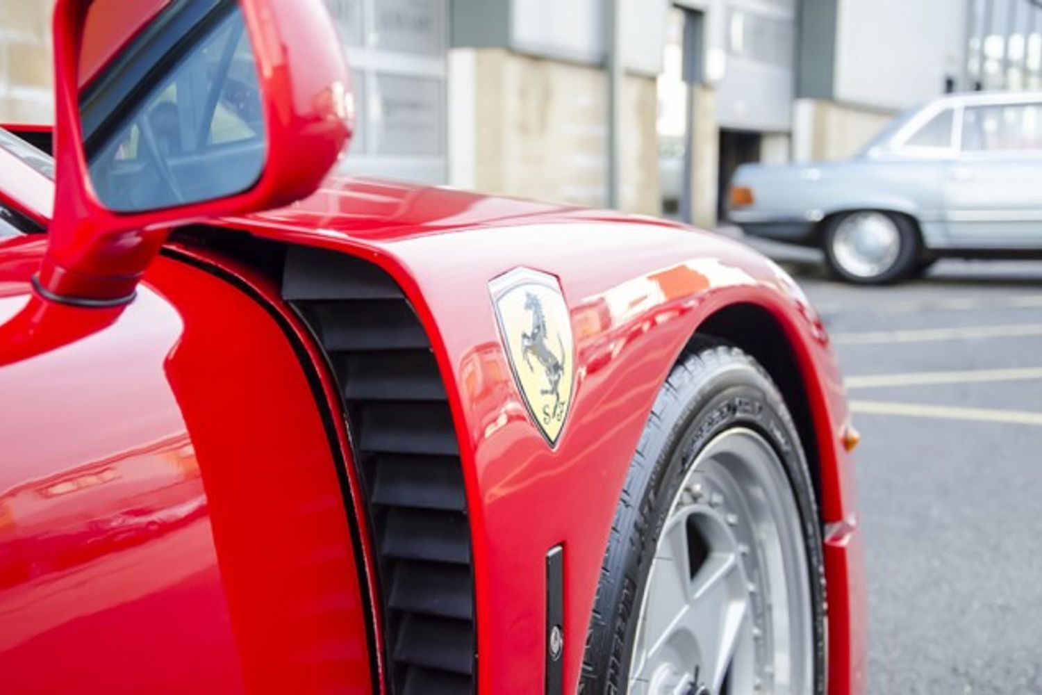FERRARI F40 COUPE 2dr