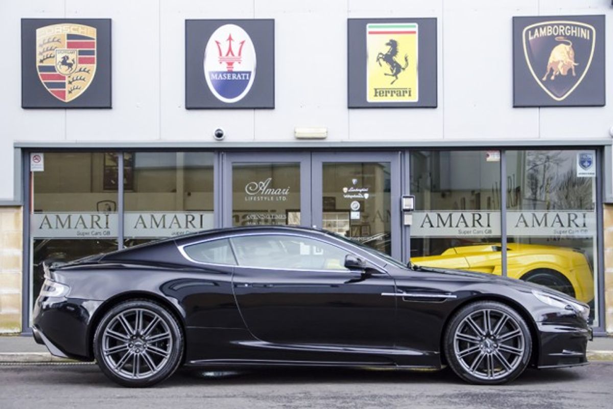 ASTON MARTIN DBS COUPE V12