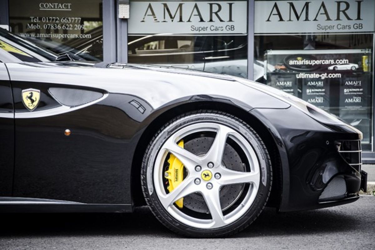FERRARI FF COUPE 2dr Auto