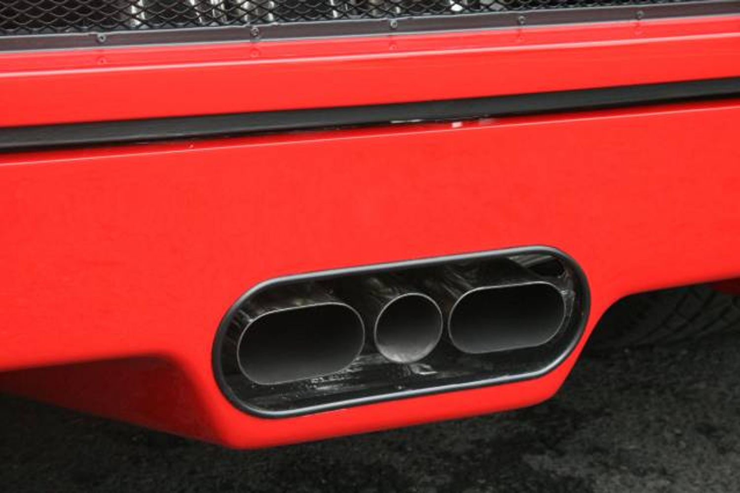 FERRARI F40 COUPE 2dr