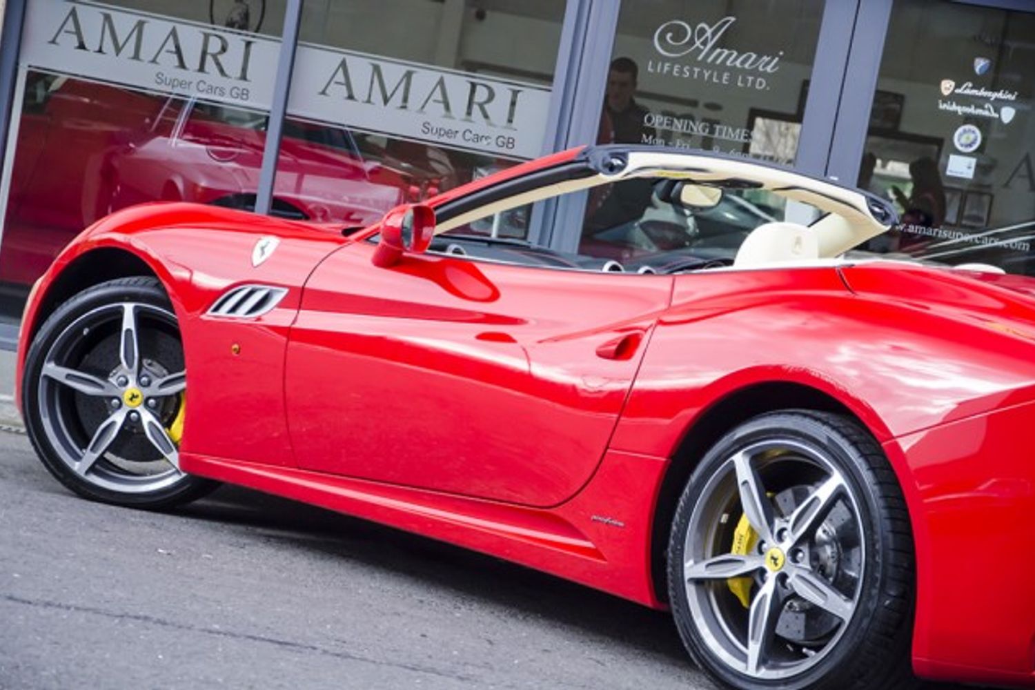 FERRARI CALIFORNIA CONVERTIBLE 2+ F1