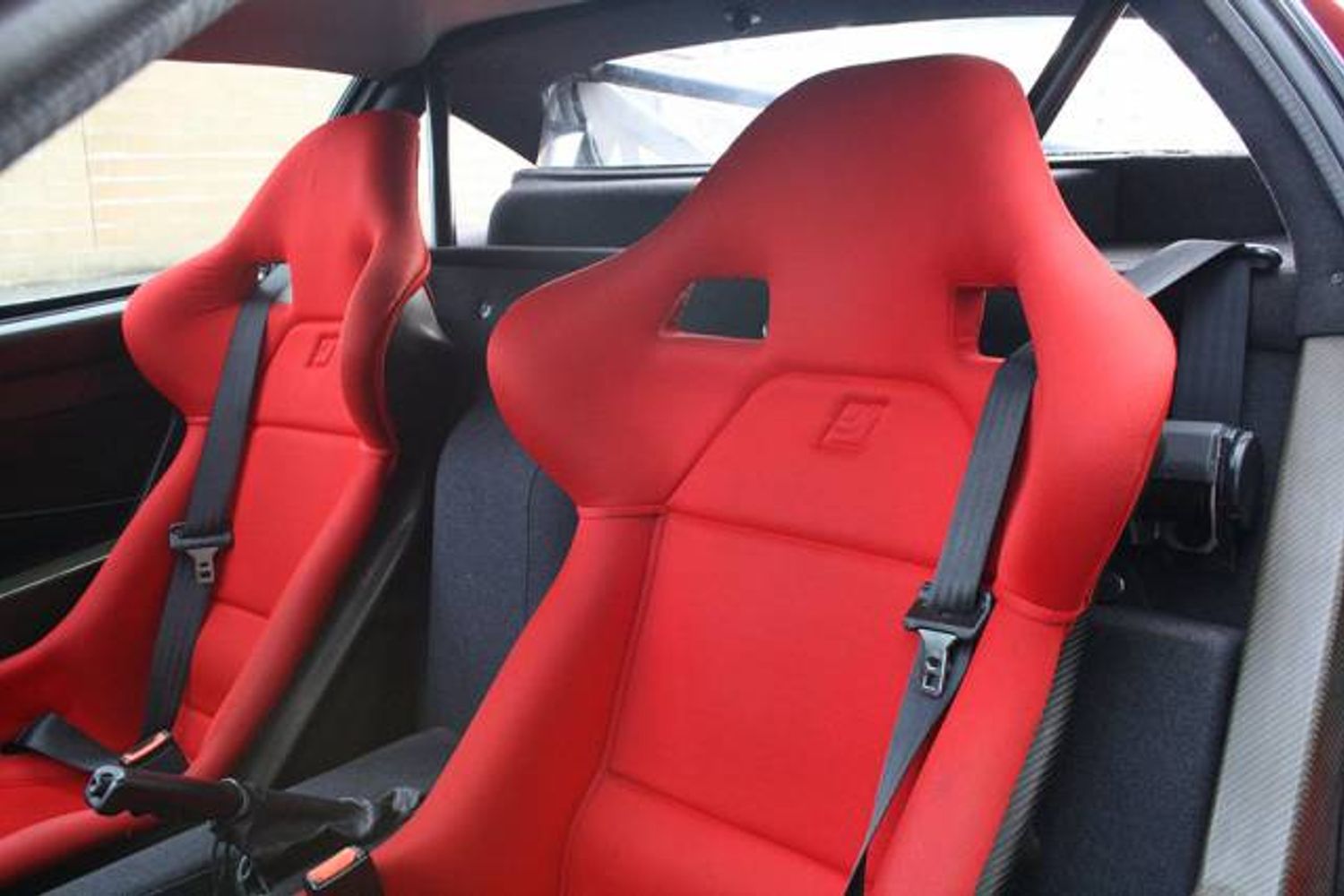 FERRARI F40 COUPE 2dr