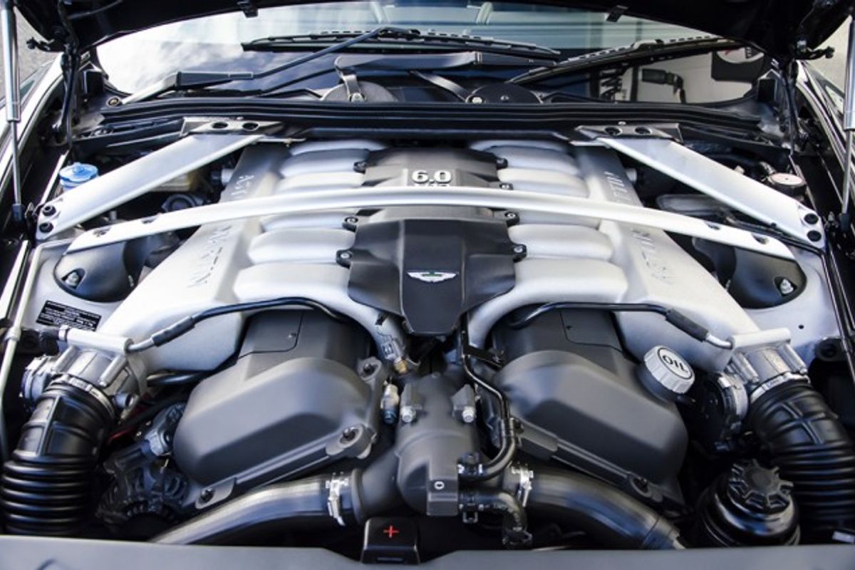 ASTON MARTIN DB9 COUPE V12 Touchtronic Auto