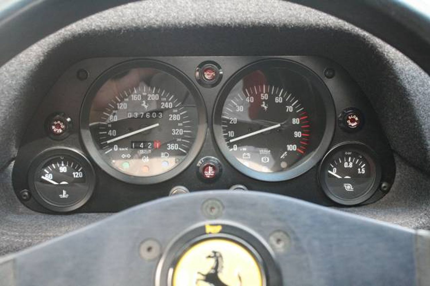 FERRARI F40 COUPE 2dr