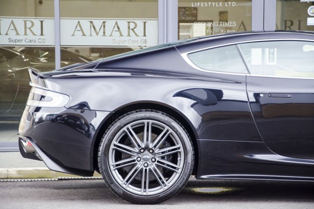 ASTON MARTIN DBS COUPE V12