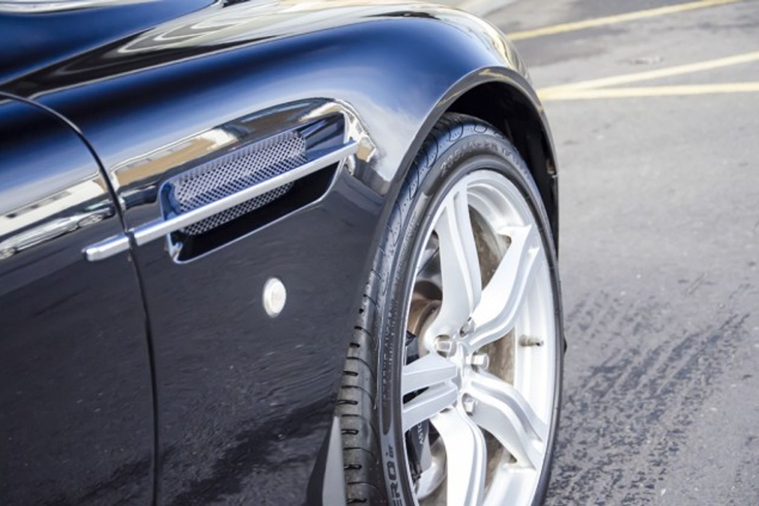 ASTON MARTIN DB9 COUPE V12 Touchtronic Auto