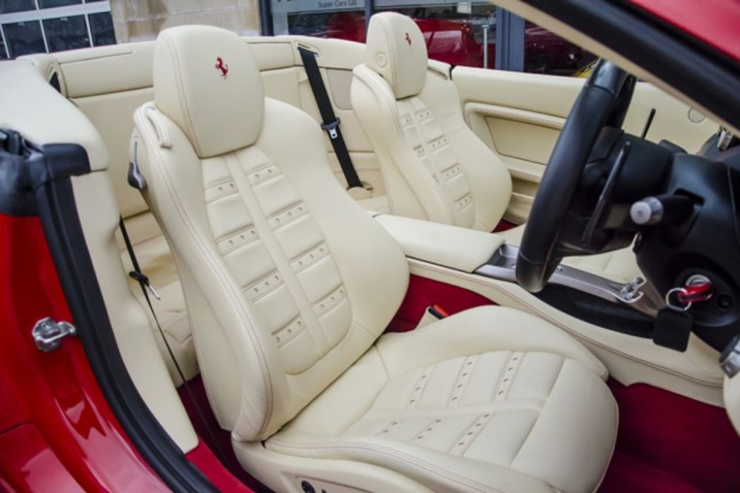 FERRARI CALIFORNIA CONVERTIBLE 2+ F1
