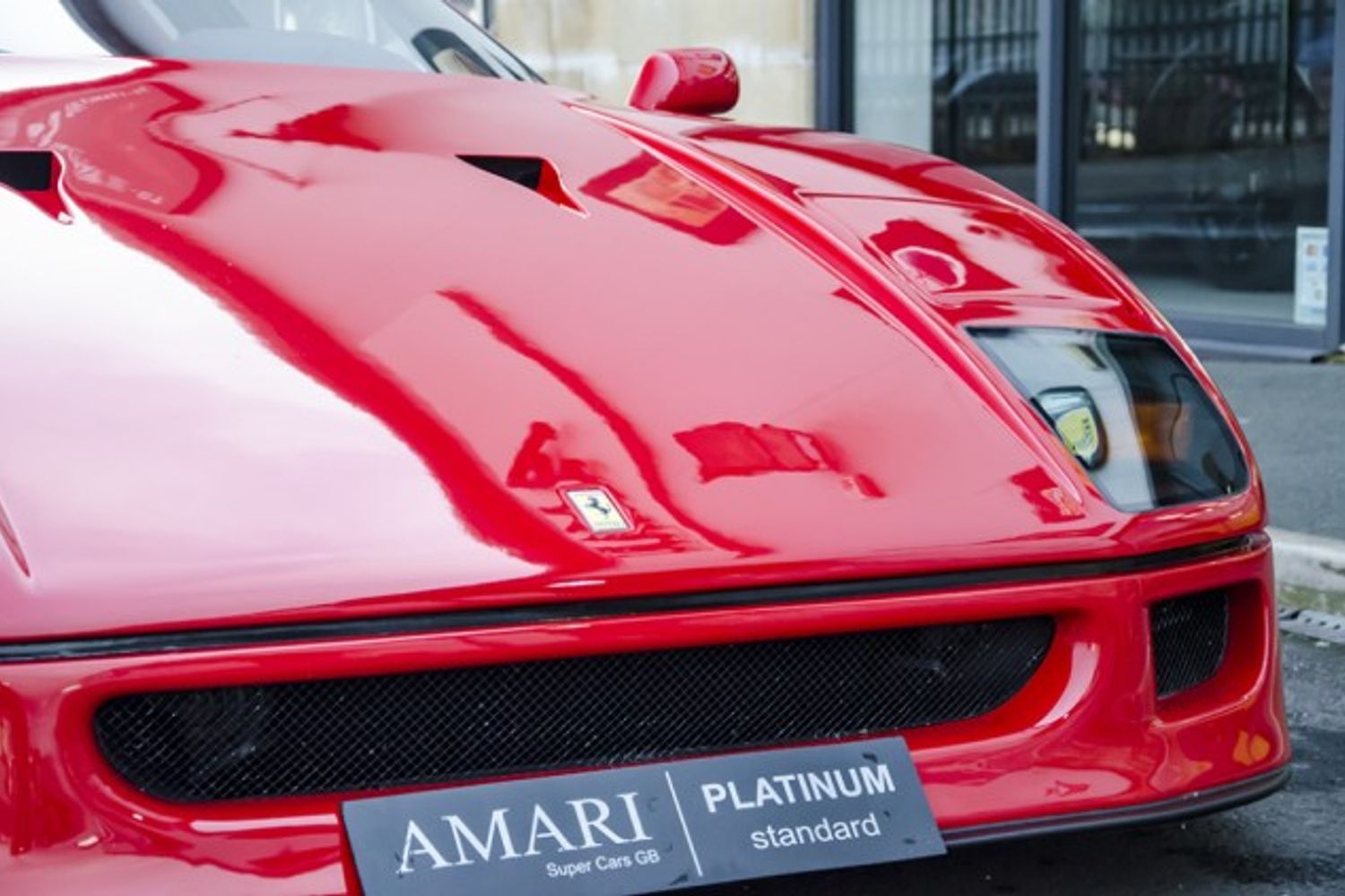 FERRARI F40 COUPE 2dr
