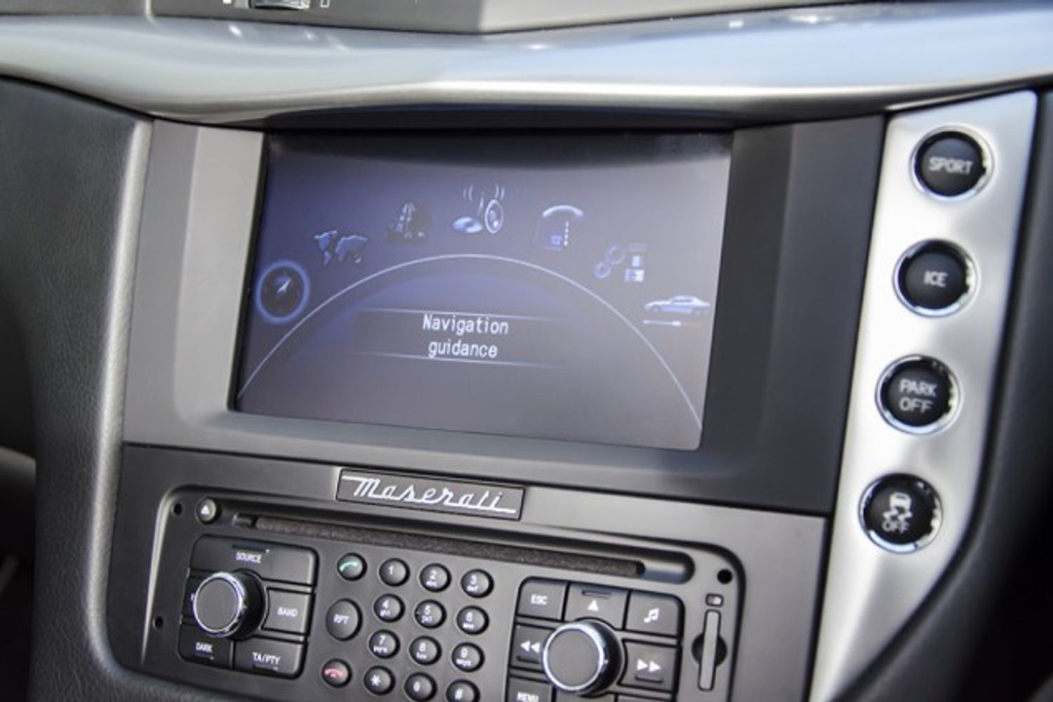 MASERATI GRANCABRIO CONVERTIBLE V8 MC MC Shift