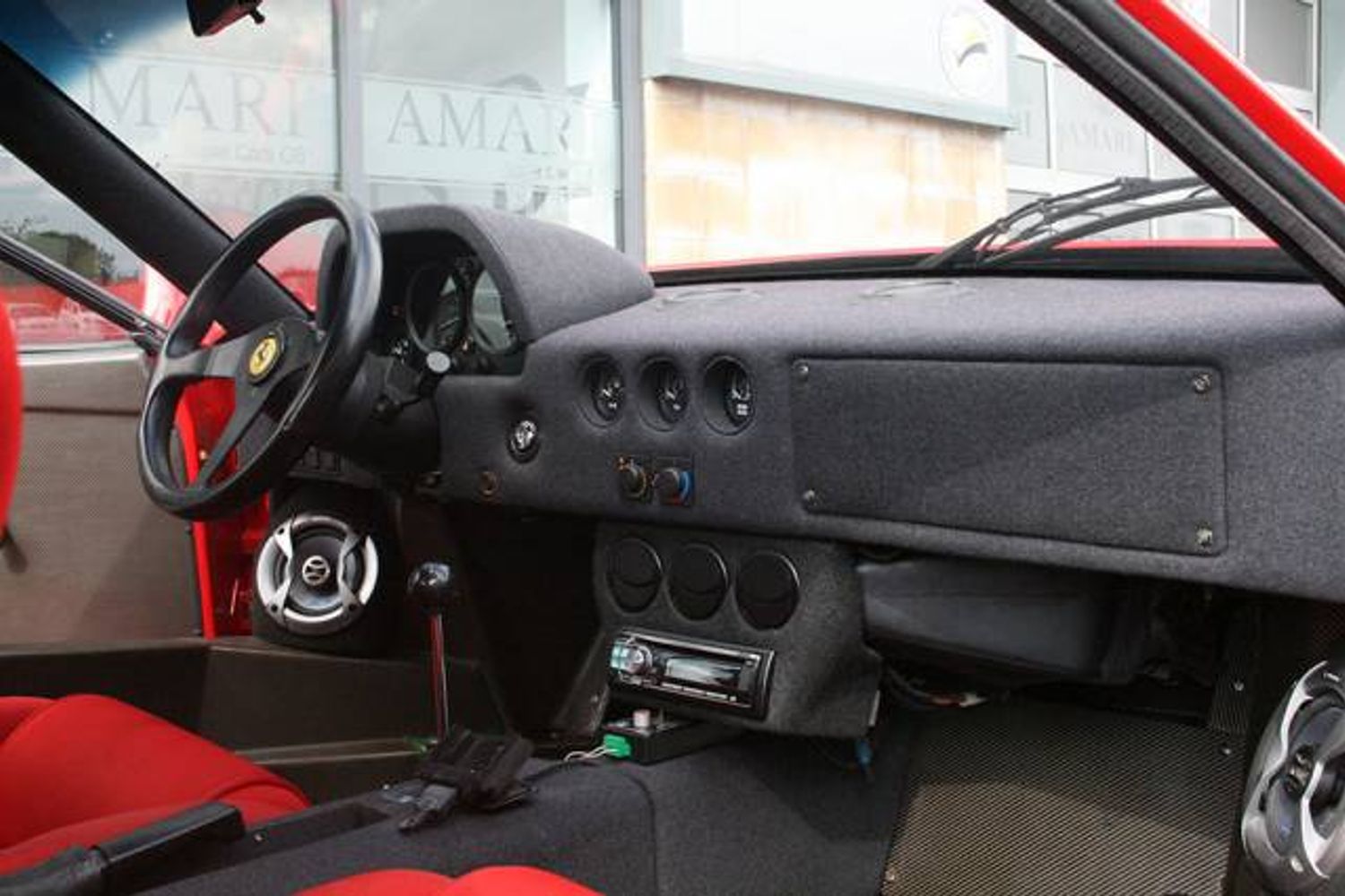 FERRARI F40 COUPE 2dr