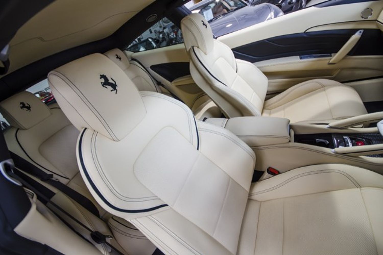 FERRARI FF COUPE 2dr Auto